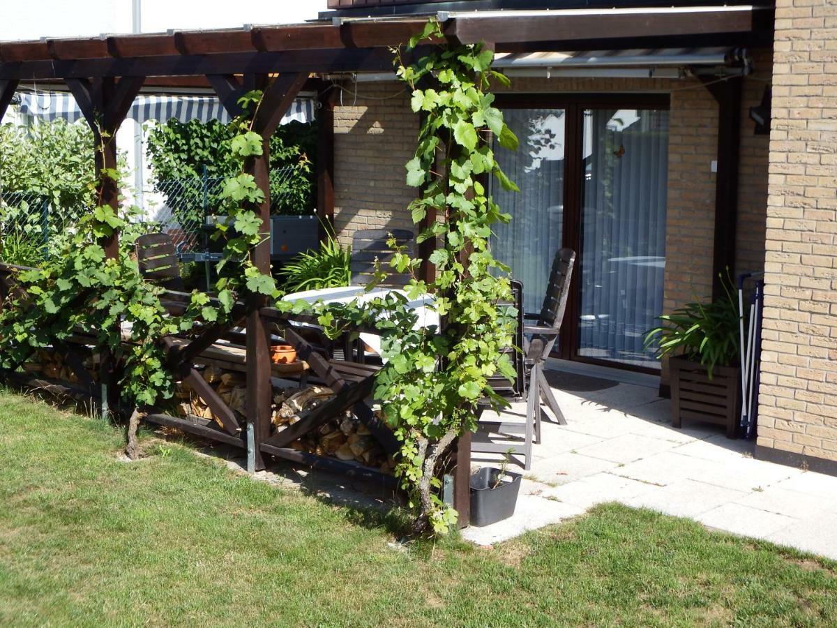 Nette Ferienwohnung Mit Eigenem Eingang Und Sonnenterrasse Ідштайн Екстер'єр фото